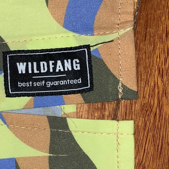 NWT Wildfang Essential Short Sleeve Abstract Bold Button Up Shirt - Picture 6 of 12